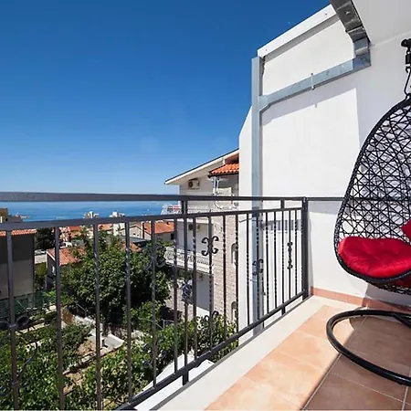 In With House Sea View *