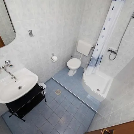 Appartement In With House Sea View Makarska
