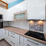 Nice Apartment In Makarska With House Sea View Apartment *