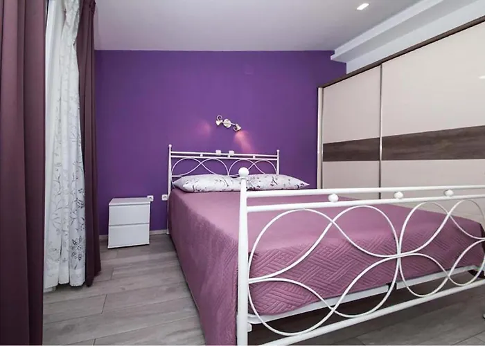 Appartamento 3 Bedroom Cozy In *